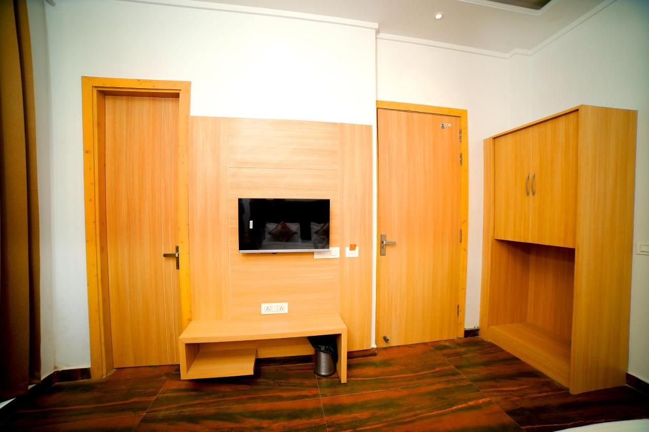 Hotel Diamond View Amritsar Luaran gambar