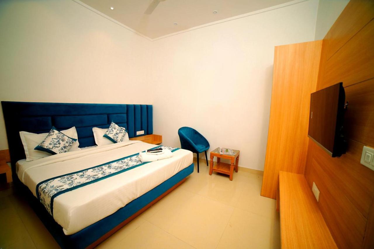 Hotel Diamond View Amritsar Luaran gambar