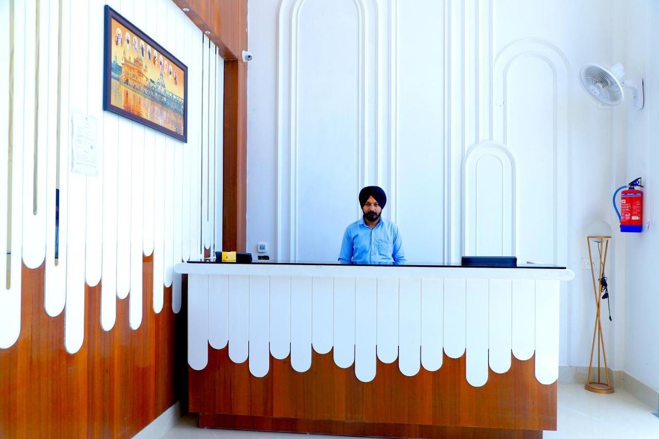 Hotel Diamond View Amritsar Luaran gambar